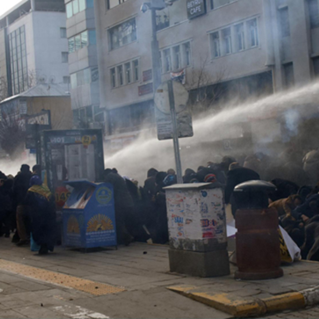Van'da polis müdahalesi!