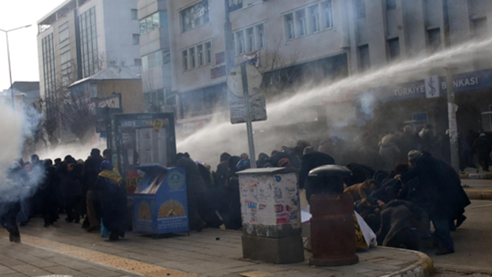 Van'da polis müdahalesi!