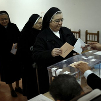 İspanya'da seçimleri Halk Partisi kazandı