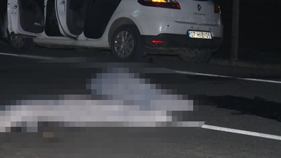 Selfie için canlarından oldular!