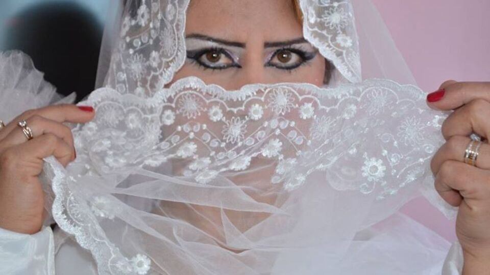 Düğün günü damadı uyutup...