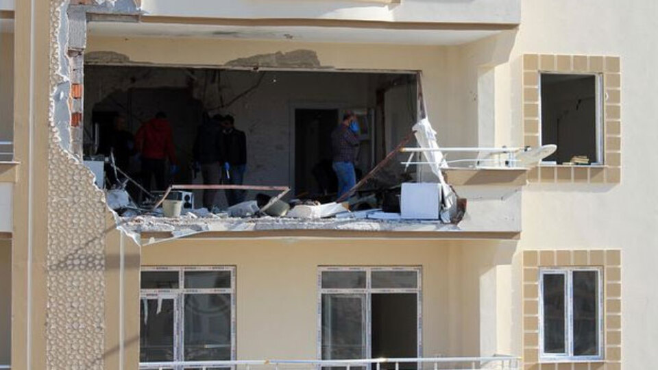'Canlı bombayız, bizimle uğraşmayın!'
