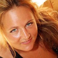 Falcı "Evlenmezsen öleceksin" dedi...