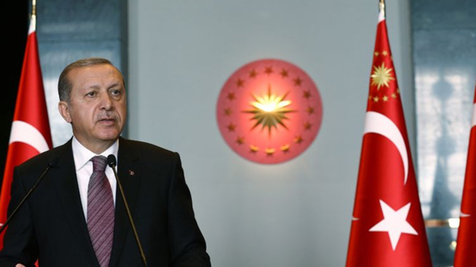 "Bu şahsa mektup yazın ve deyin ki..."