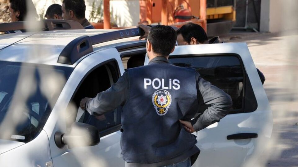 Kaynak Holding'in yurtlarına arama