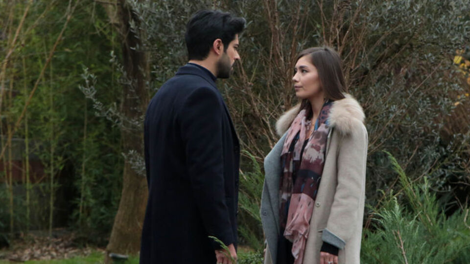 Emir, tuzağı sürdürüyor!