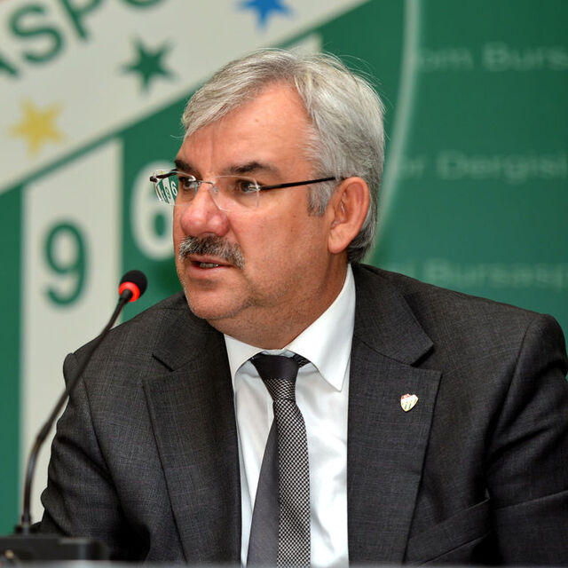 "Bana hırsız ve yalancı diyenlere..."