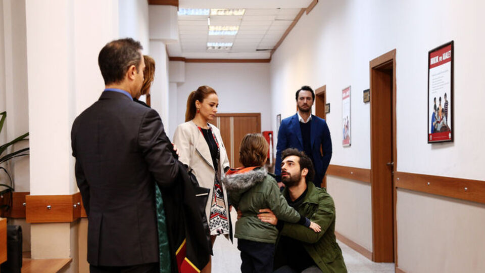 Poyraz'ın başı dertte!