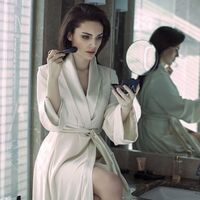 Mayıs Kraliçesi ağlattı