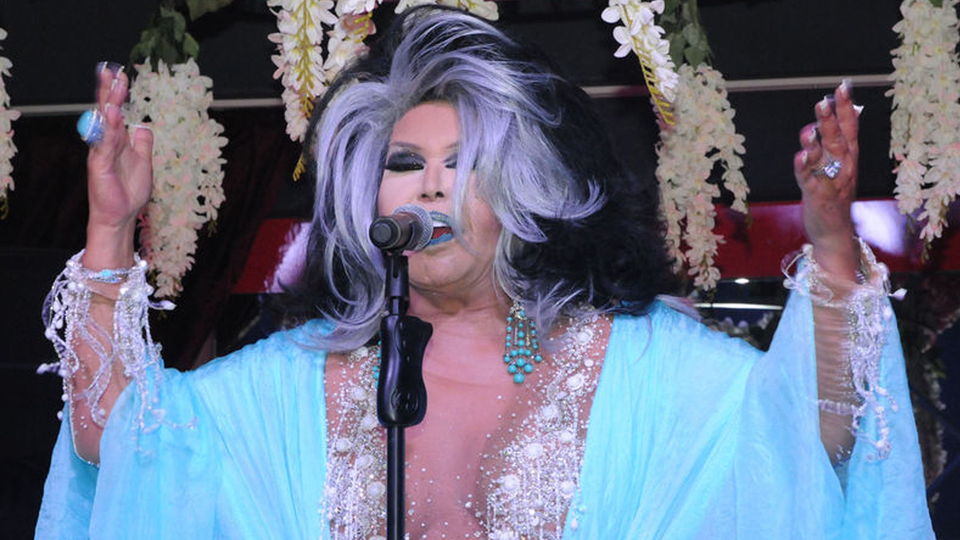 Bülent Ersoy'a kötü haber: 3 aydan 1 yıla kadar hapis cezası...