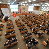 2016'ya yeni projelerle geliyor