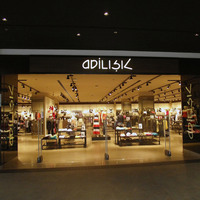 "AVM’ler dolu ama paketler küçük"