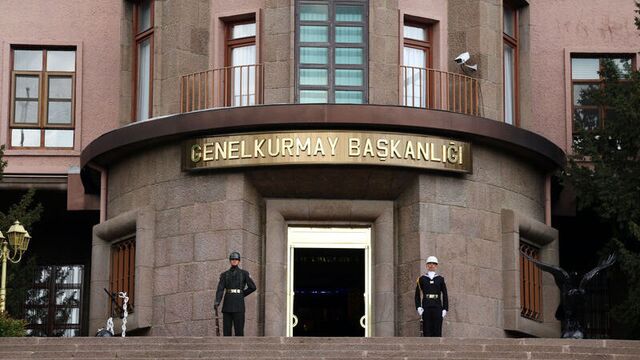 PKK'nın sığınağından Kürtçe İncil çıktı!