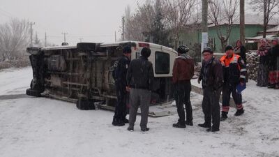 Aksaray'da kar yağışı kaza getirdi!