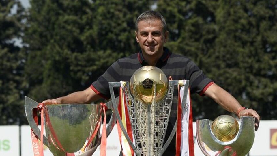 Galatasaray 2015'i 3 kupayla tamamladı