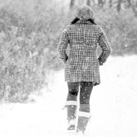 Karda yürürken düşmemek için...