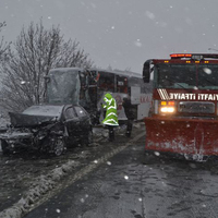 TEM'de feci kaza: 3 ölü