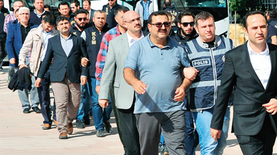 750'si polis 80'i asker 1800 gözaltı