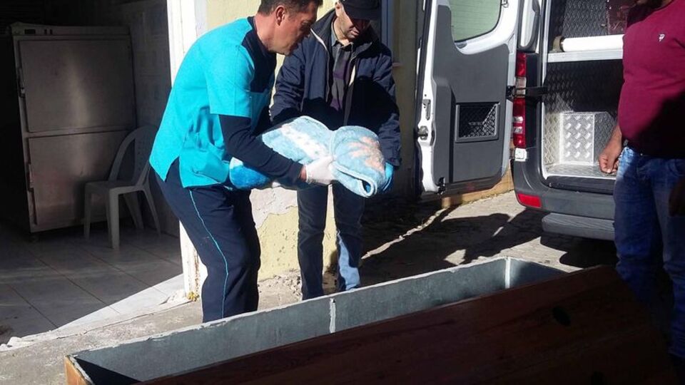 3 aylık bebek, annesi emzirirken öldü!