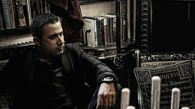 Babasının sesini ilk defa duydu