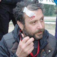 Nejat İşler kanlar içinde!