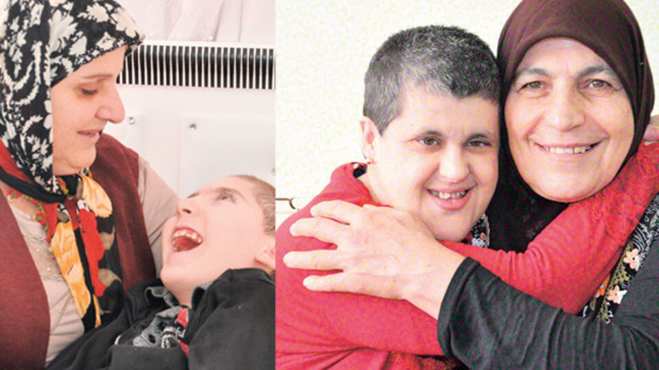 Türkan ve Hayriye anne, evlat edindikleri engelli Enes ve Serap'a 'canı' gibi bakıyor