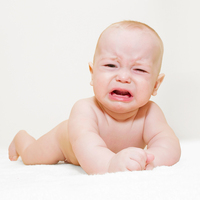 Sigara bebekleri ağlatıyor!