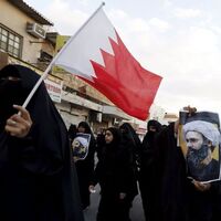 O ülke de İran'la ilişkisini kesti!