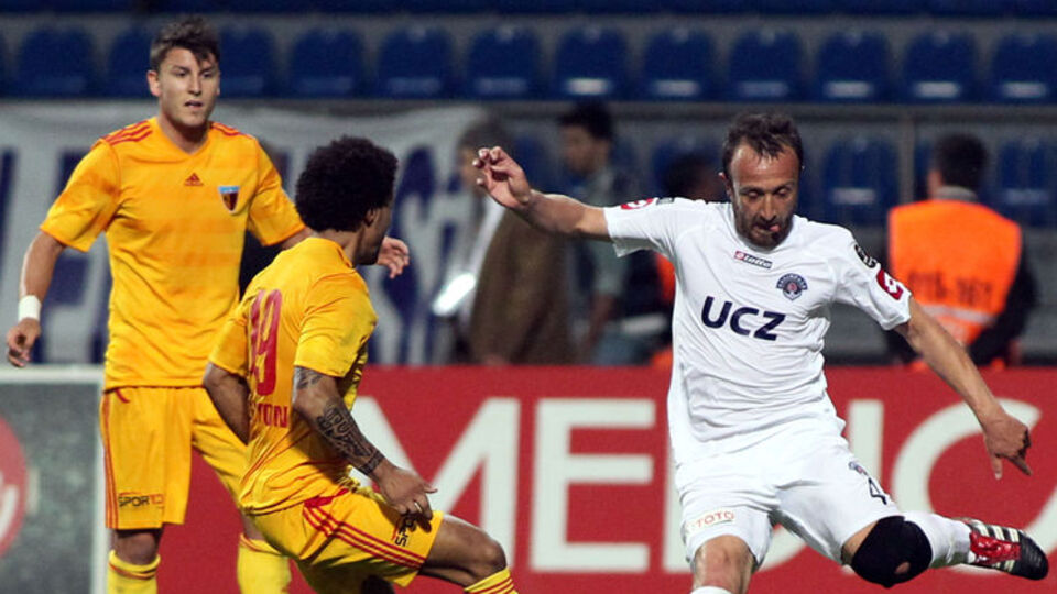 İlhan Eker 1. Lig'e gitti