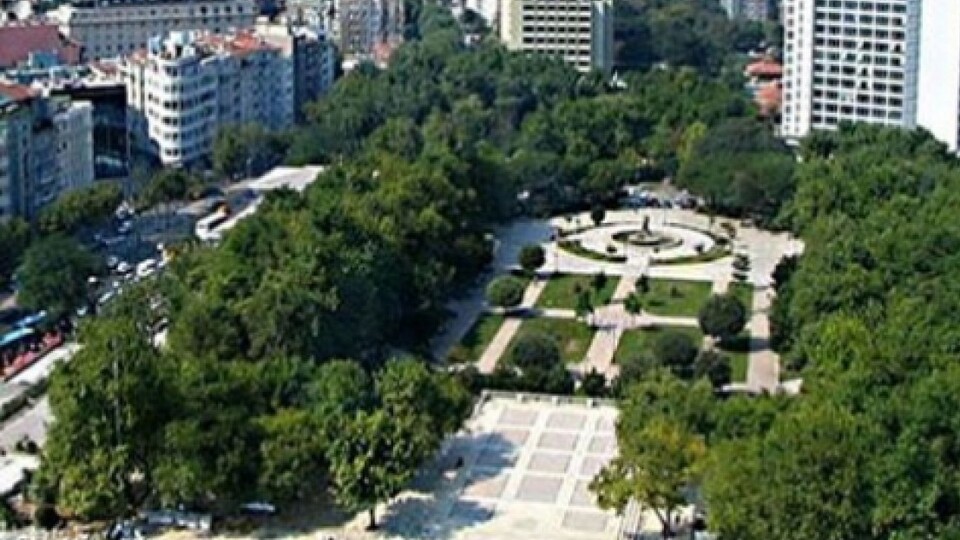 İstanbul Büyükşehir Belediyesi 'Gezi'de ağaç kesildi' iddiasını yalanladı