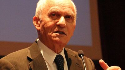 AK Parti 4 ismi ihraç ediyor!