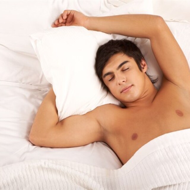 Erkeğin kişiliğini uyku şekli ele veriyor