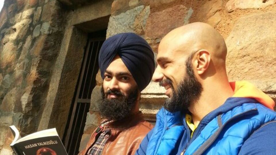 Hasan Yalnızoğlu Bollywood'a açılıyor