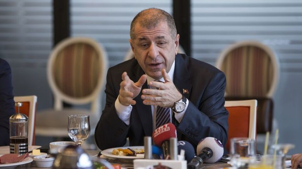 MHP'li Özdağ: Akıncı herkesi dışlıyor