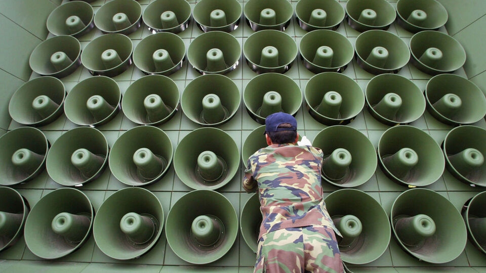 Güney Kore'den Kuzey Kore'ye şarkılı mesaj: Bang bang!