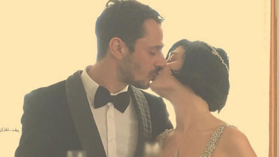 Gonca gelinliği giydi!