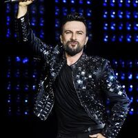 ‘Tarkan çocuk için evleniyor’