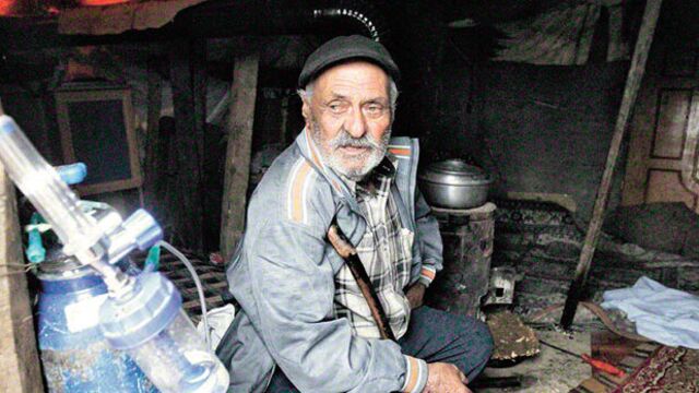 'Donarak da öldük yanarak da'