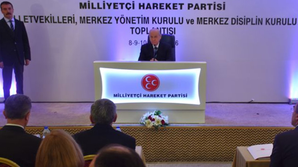 Davutoğlu'nu çok sert uyardı!