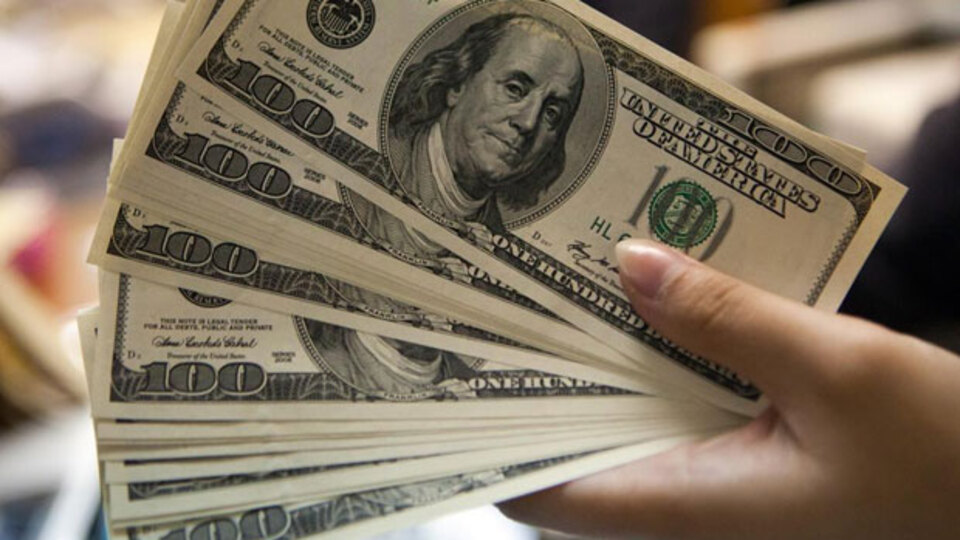 10 milyar dolar kaçtı