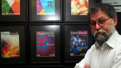 Bakanlık Ali Nesin'den ders kitabı istedi