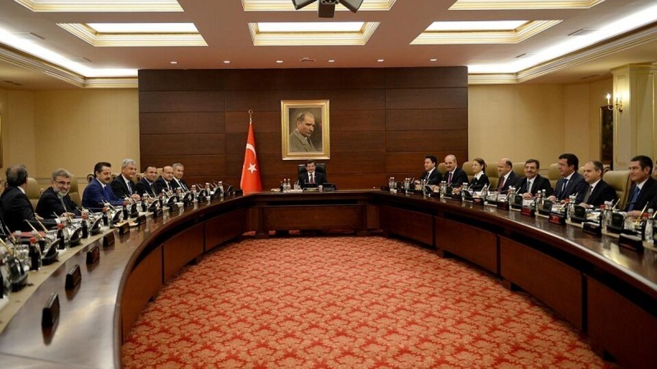 AB, Çalışma ve Orman bakanlıklarına atamalar