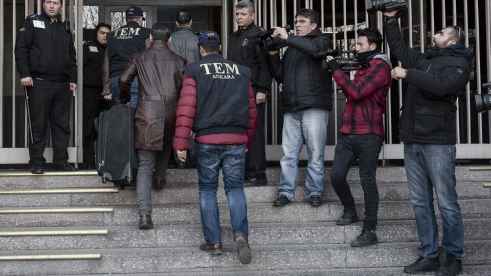 Ankara merkezli 20 ilde "dinleme" operasyonu: 20 gözaltı