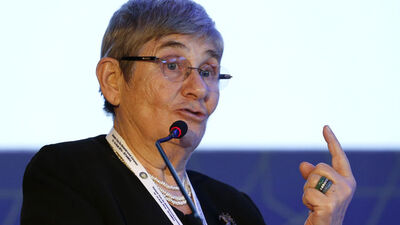 Prof. Dr. Karatay, "İletişim Yolu ile Dolandırıcılık" Çalıştayı'nda konuştu