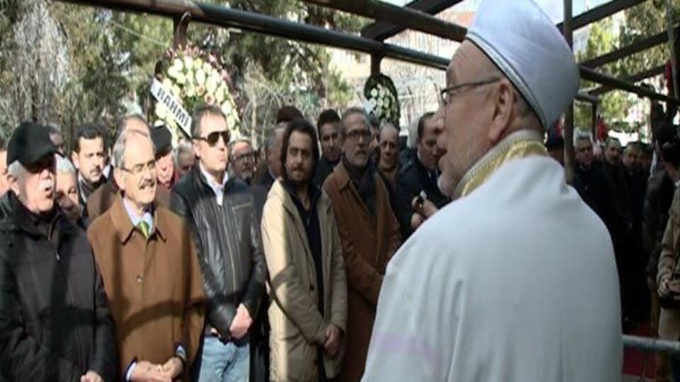 İmamın bu sözleri cenaze yakınlarını isyan ettirdi!