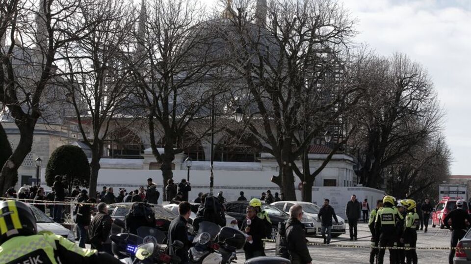 Liderlerden Sultanahmet mesajı!