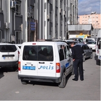 İzmir'de telefon dolandırıcılarına operasyon: 110 gözaltı!