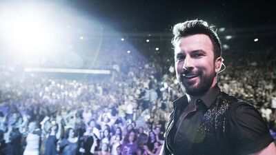 Tarkan'la aşkından ilk kare!