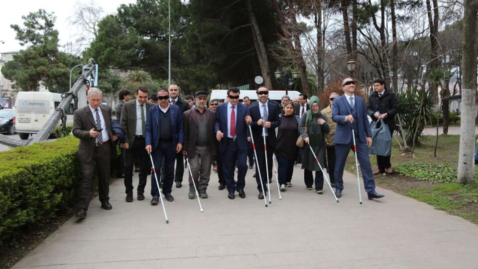 Engellileri anlamak için empati kurdular!