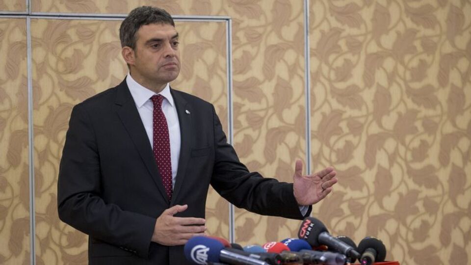 İnce'den sonra Oran da çekildi